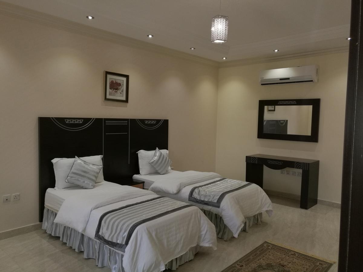 Al Ezzah Palace Hotel Suites Джидда Екстер'єр фото