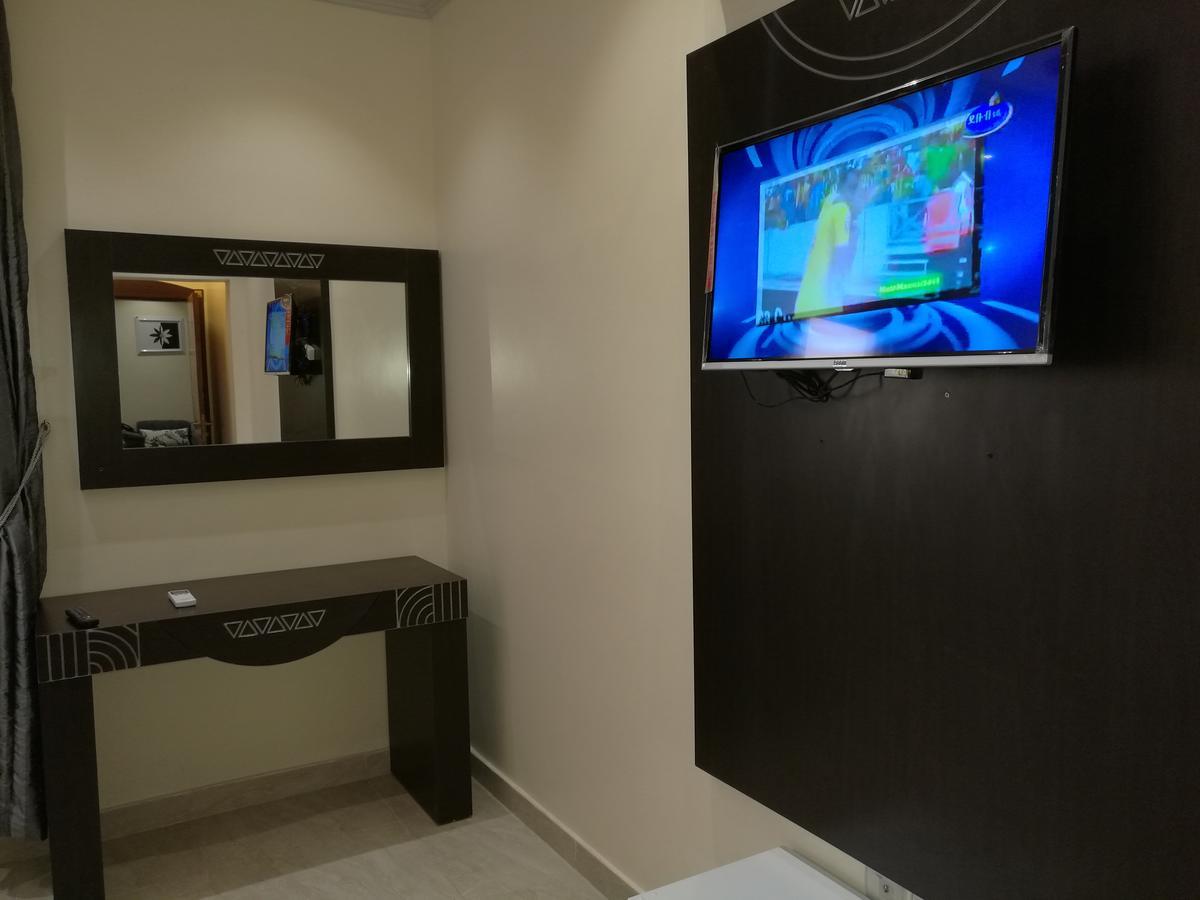 Al Ezzah Palace Hotel Suites Джидда Екстер'єр фото